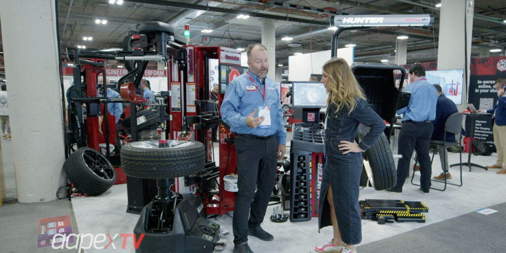 AAPEX-TV-Tires-Hunter-1400