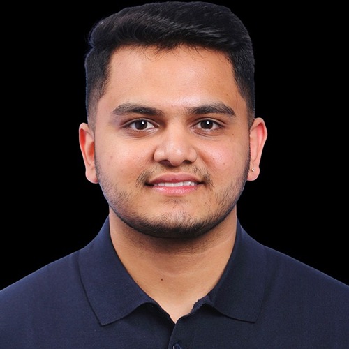 attendee-photoEMFlHTBGSnOkKeA2lWq4_headshot-1786031894748